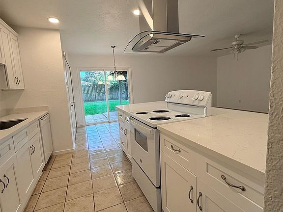 4th image of 24307 Beef Canyon Dr