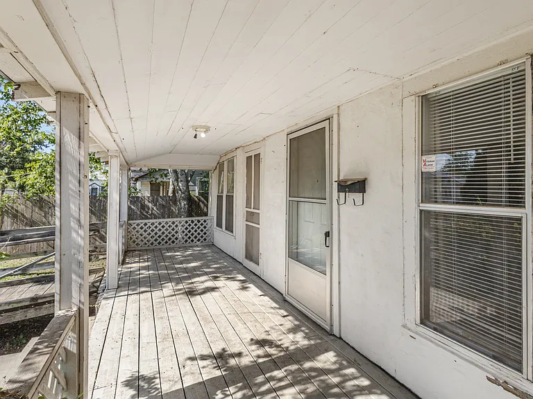 412 S 4th St — Photo 18