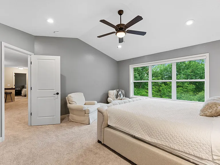 7473 Zanzibar Ln N — Photo 29