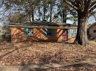 3726 Royal Wood Dr, Memphis, TN 38128