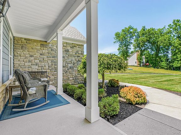 5th image of 35 Briarwood Lane