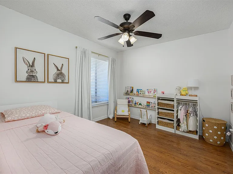 2383 Sun Valley Cir — Photo 12