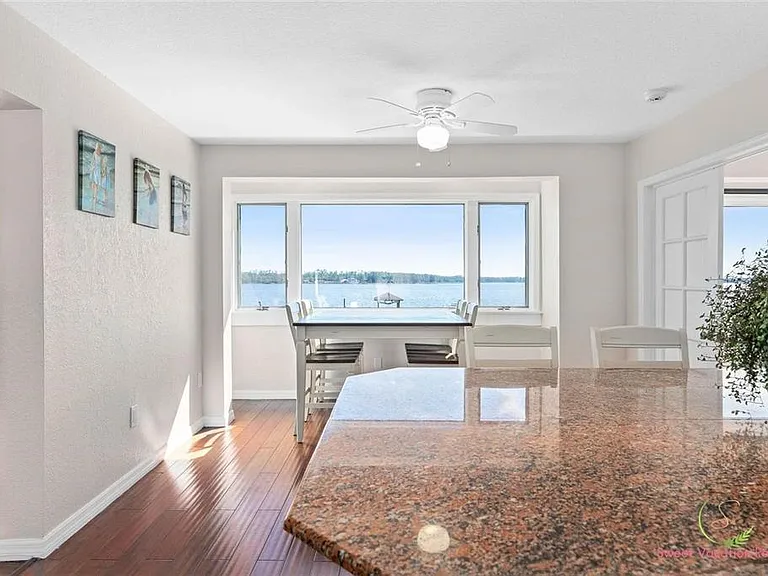 14182 Lake Mary Jane Rd — Photo 19