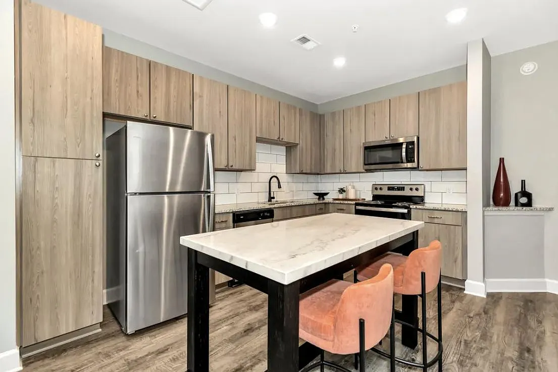 Argento at Oakland Springs Apartments — Photo 1
