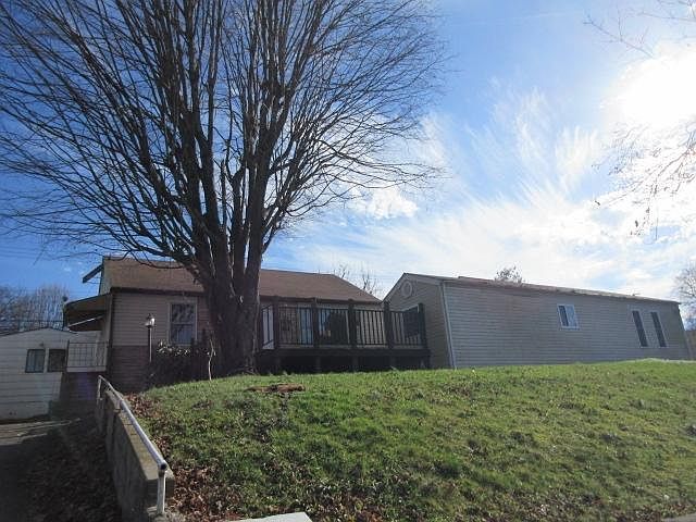 1st image of 428 NE Oglewood Ave