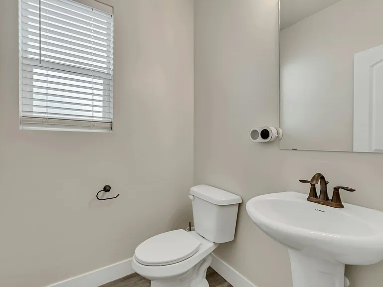 1316 W Quailhill Rd — Photo 22