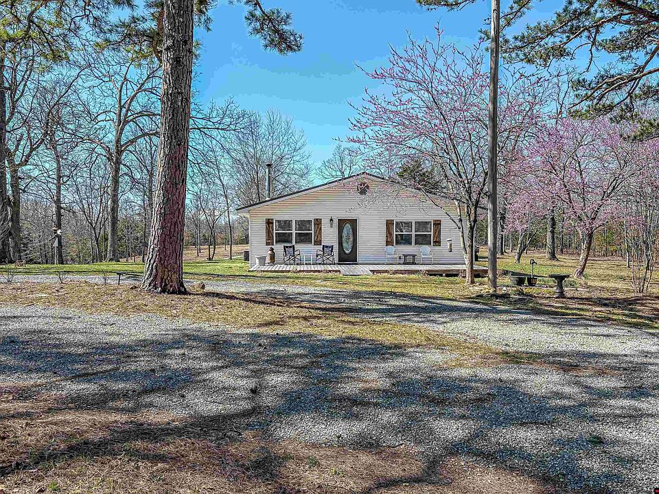 1st image of 68 Bradley Cir