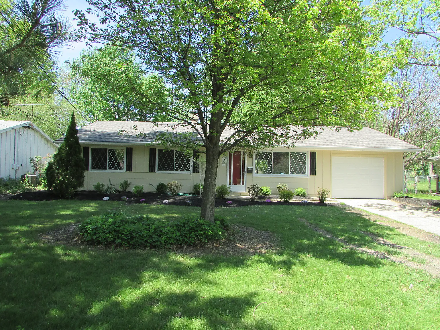 8167 Concord Dr photo 1
