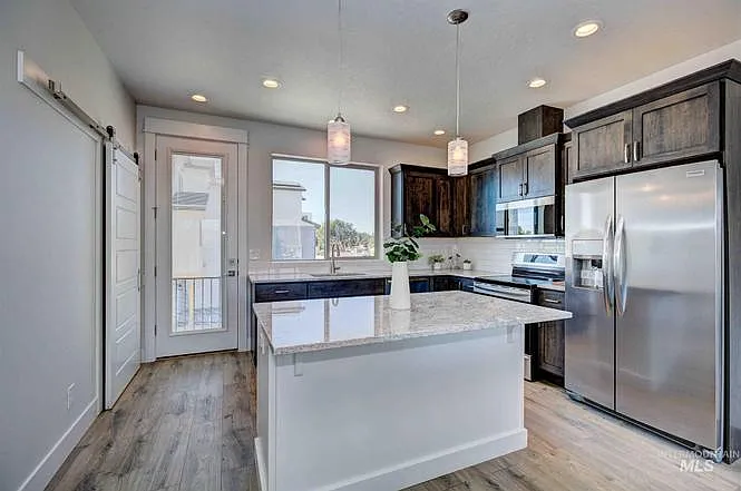 7813 W Crestwood Dr — Photo 12