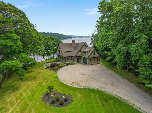 147 Oswegatchie Road, Waterford, CT 06385