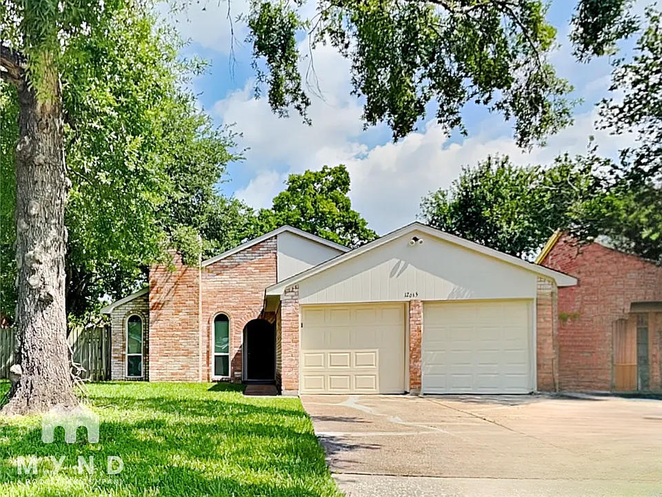 12615 Enchanted Path Dr