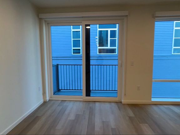 5th image of 310 W Corporation St #401