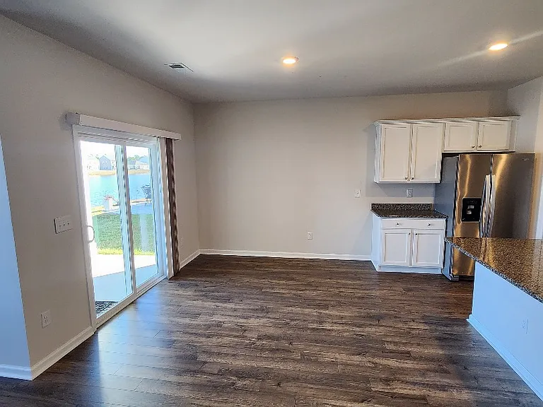 3537 Bells Lake Cir — Photo 14