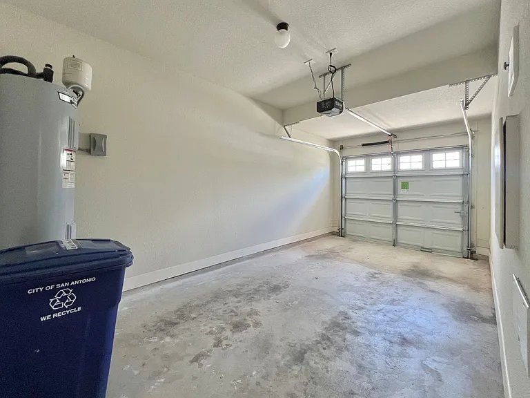 6310 Melanzane Ave #3 — Photo 18