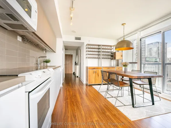 85 Queens Wharf Rd, Toronto, ON