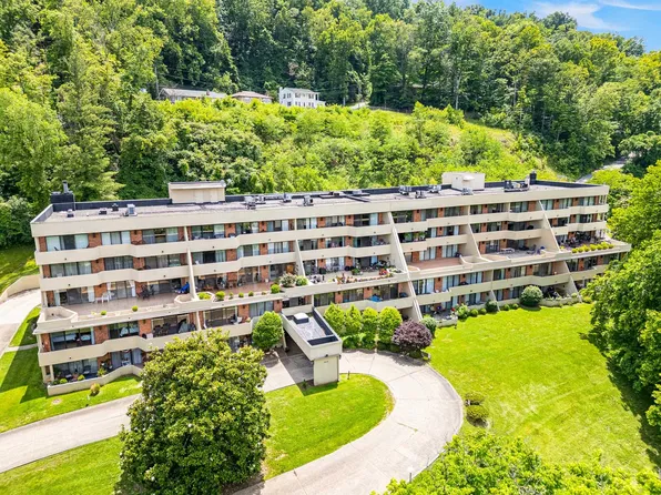 699 Whitaker Blvd W APT 406, Huntington, WV 25701