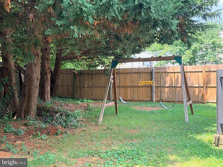 1458 Ashwood Ct — Photo 20