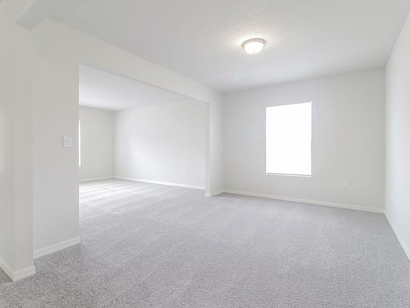 3rd image of 1910 Manatee Ct