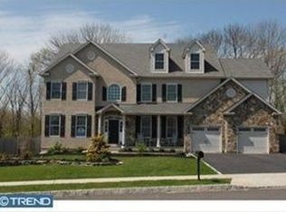 1020 Pimlico Dr, East Norriton, PA 19403