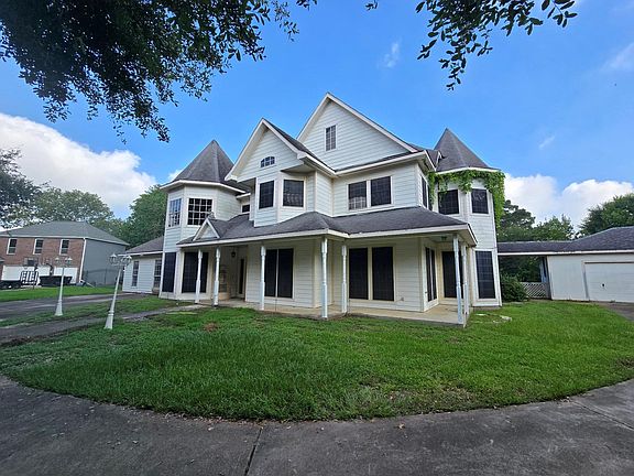 2nd image of 6444 Magnolia St