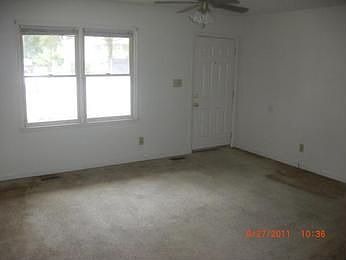5th image of 1203 Lombardy St