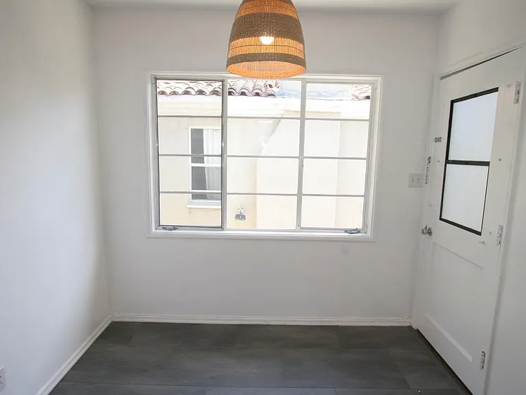 1227 S Sherbourne Dr #4 — Photo 7