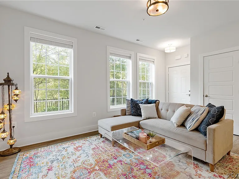 4328 Saunders Station Loop #A — Photo 4