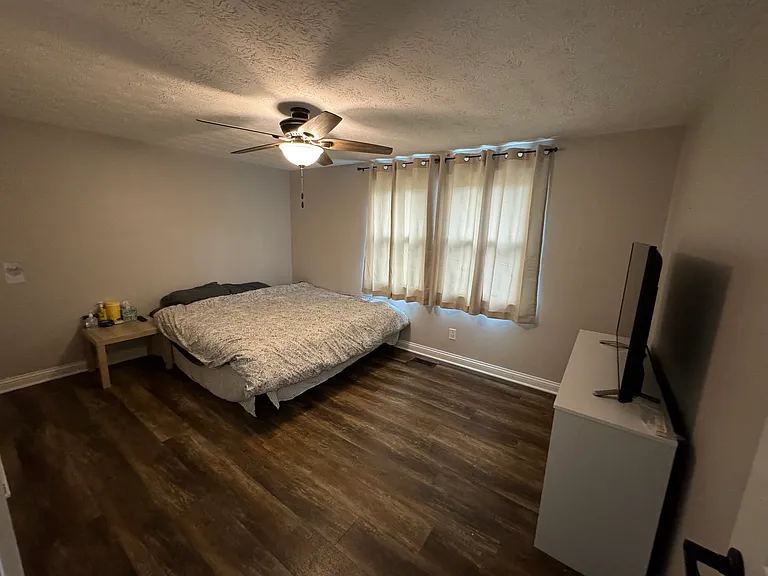 115 Heston Dr — Photo 14
