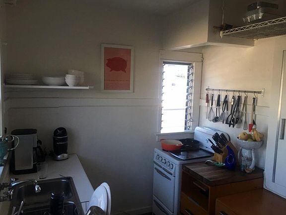 3rd image of 1453 Portia St #1/2