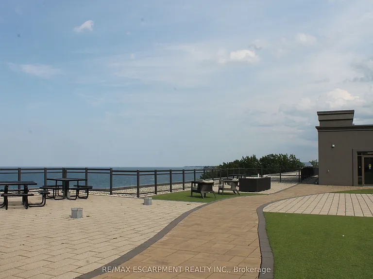 35 Southshore Cres #316 — Photo 29