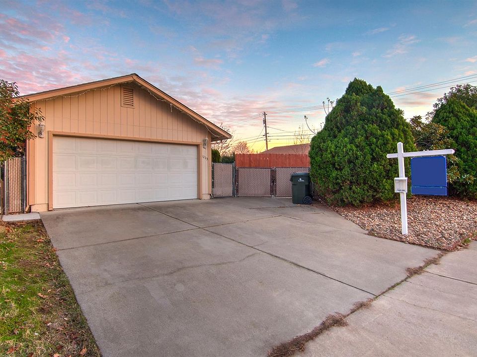 1st image of 1203 Buckboard Dr
