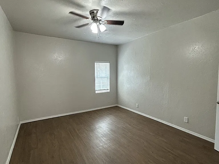 711 W Hill St #1 — Photo 13