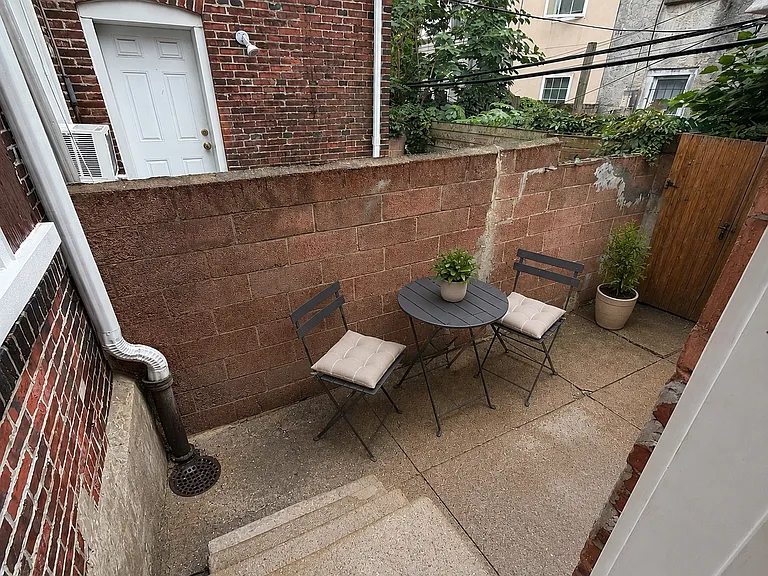 1326 S Newkirk St — Photo 18