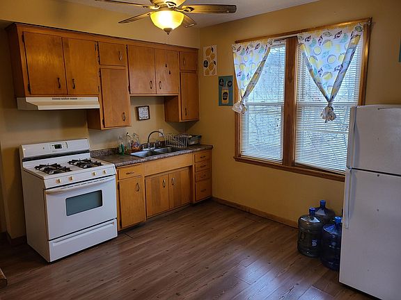 4th image of 2607 Brighton Ave NE