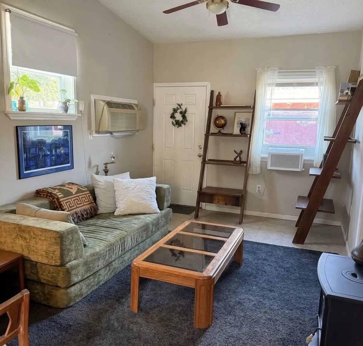 1 bed, 900 sqft, $995 — Photo 2