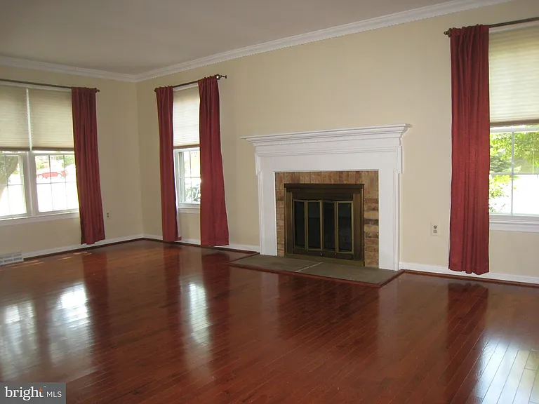 4535 Sawgrass Ct — Photo 7