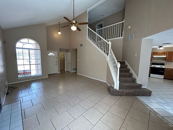 3rd image of 1106 Oak Path
