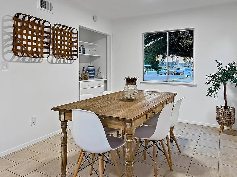 1455 Sterling Ave — Photo 10