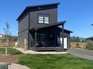 570 Blackhawk Rd, Gypsum, CO 81637