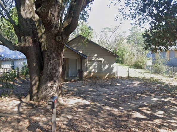 821 Corn Ave