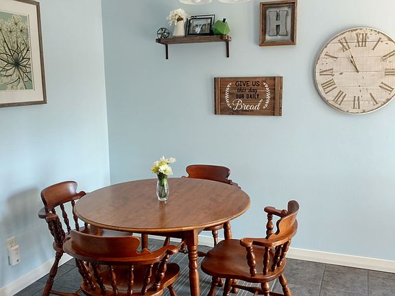 Large eat-in kitchen
