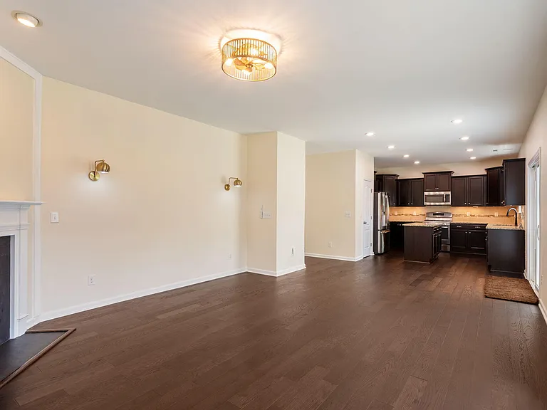 855 Ember Dr — Photo 13