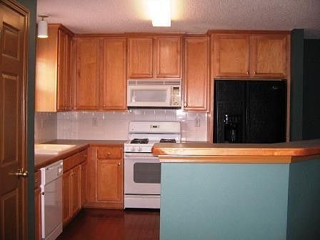 Spacious Kitchen