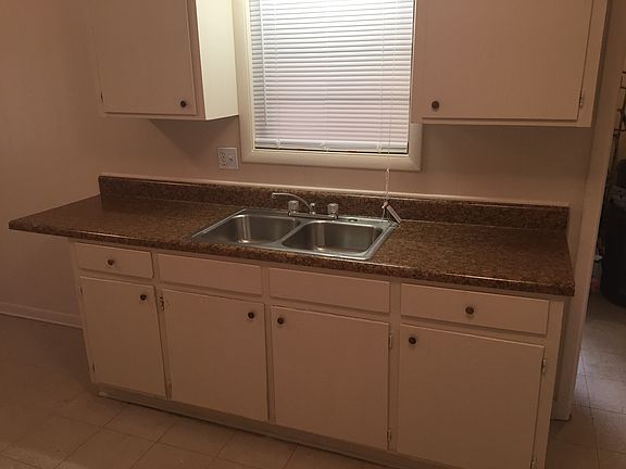 2nd image of 209 Japonica Ave