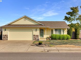 180 Blue Jay Loop, Creswell, OR 97426