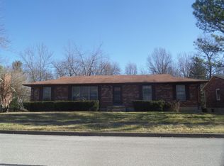 3068 Dale Hollow Dr, Lexington, KY 40515