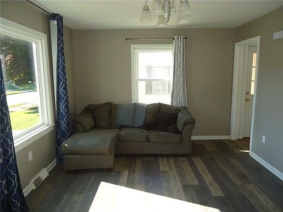 4th image of 917 Shenley Dr