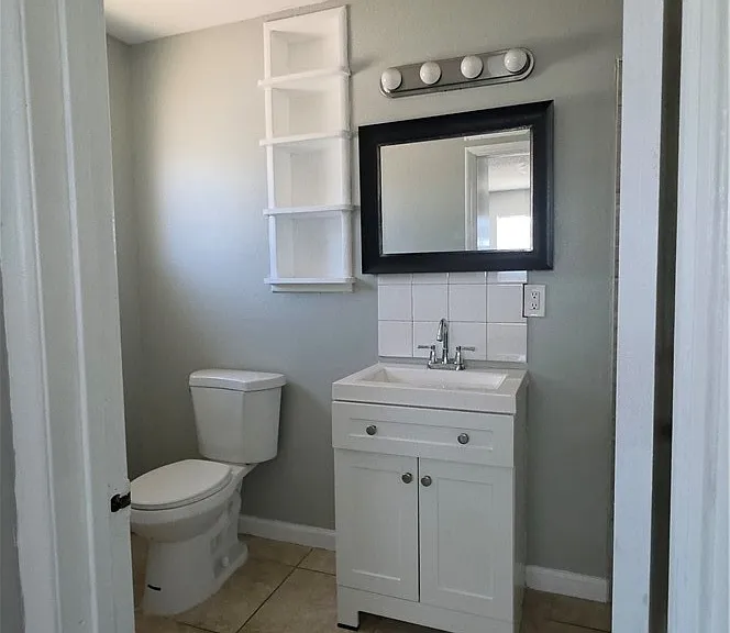 610 W Grand Blvd #1 — Photo 5