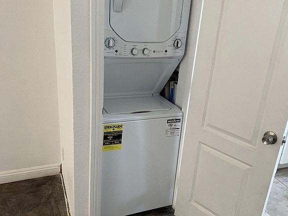 4th image of 221 S 47th St S Unit 10