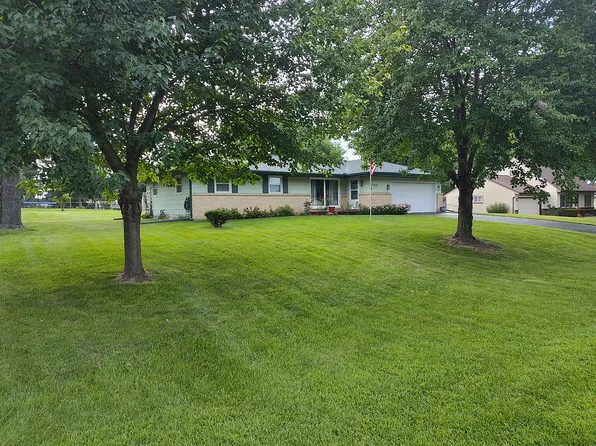 2269 Arnold Ave, Rockford, IL 61108